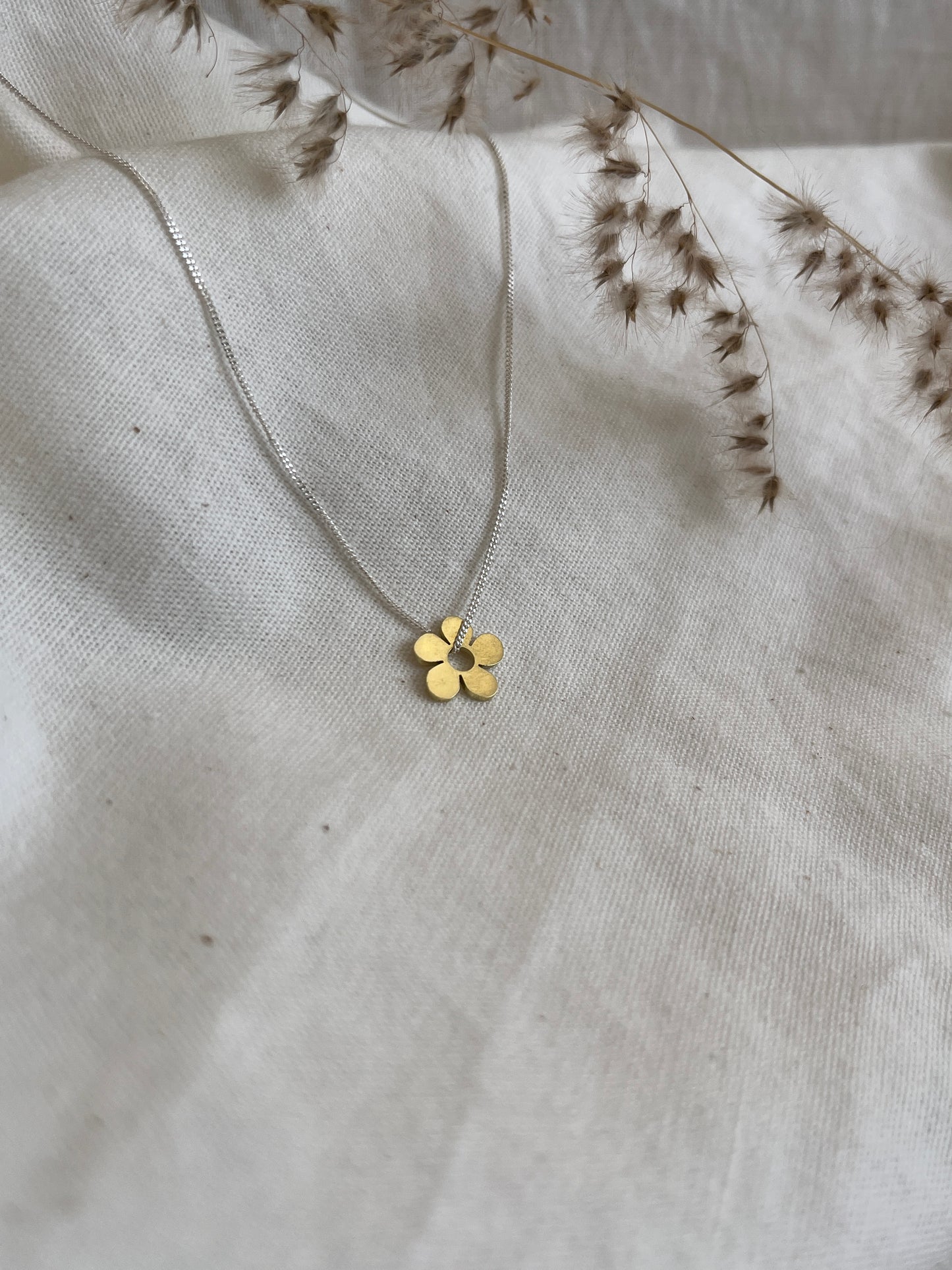 Daisy Charm