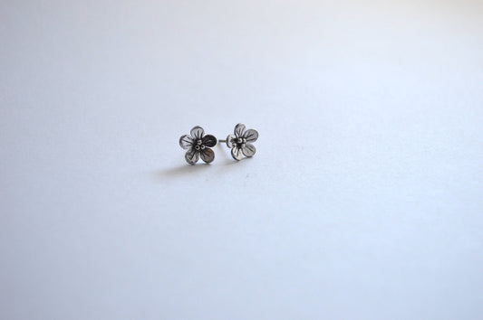 Sterling Silver Flower Stud earrings, inspired by the Forget-me-Not Flower