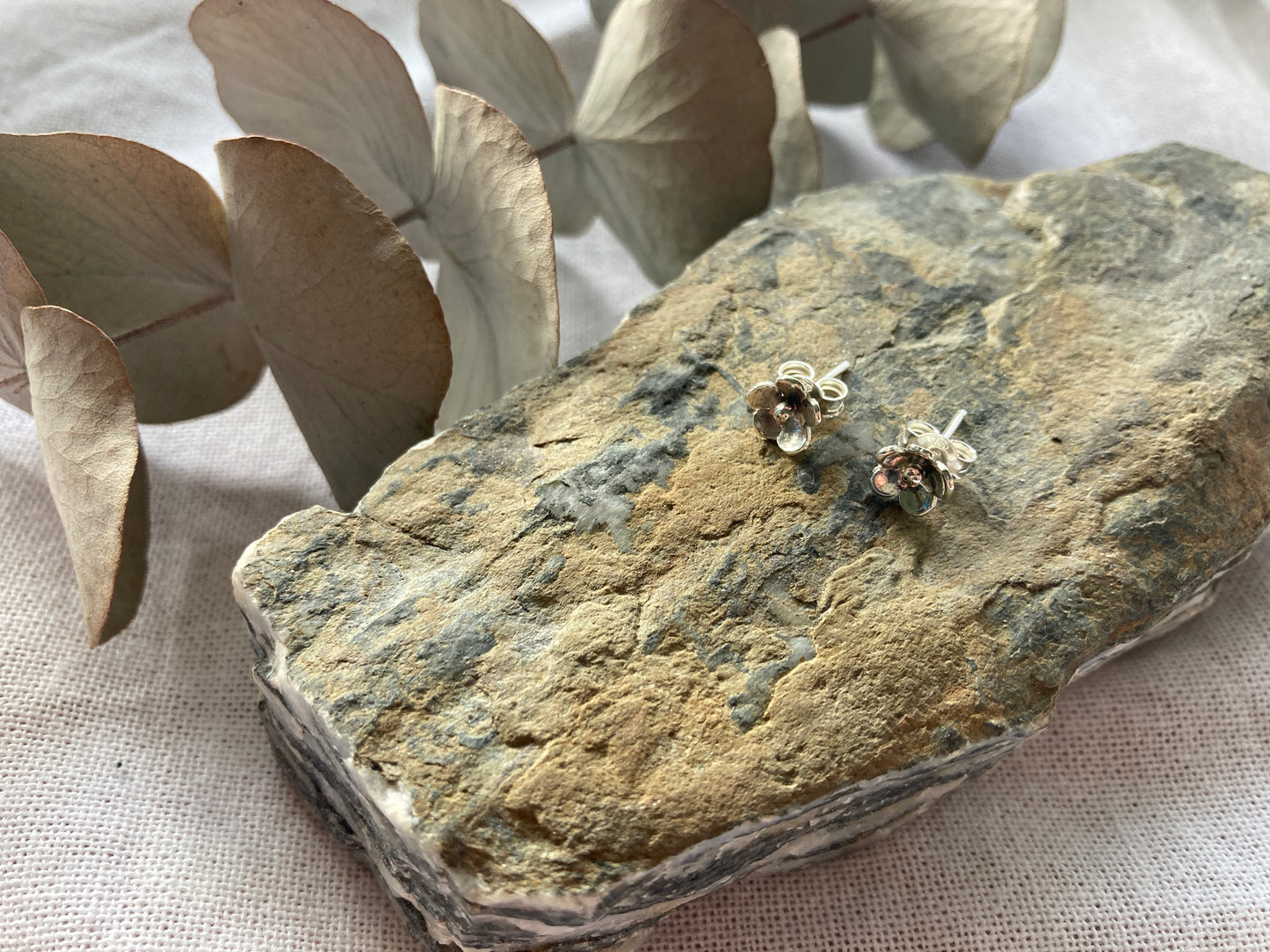 Anemone Earrings