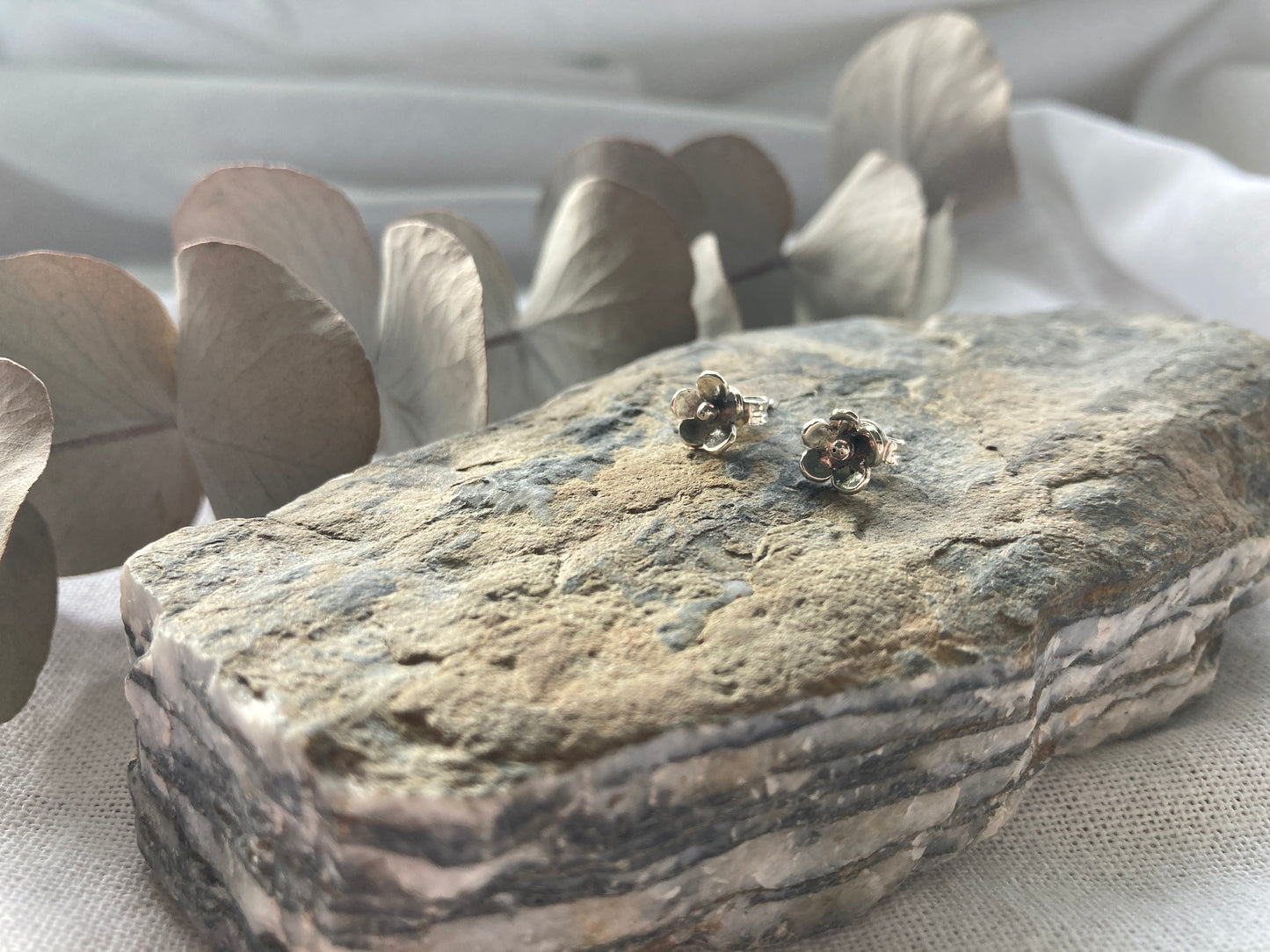 Anemone Earrings