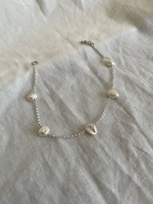 STROOI Wonky Pearl Bracelet