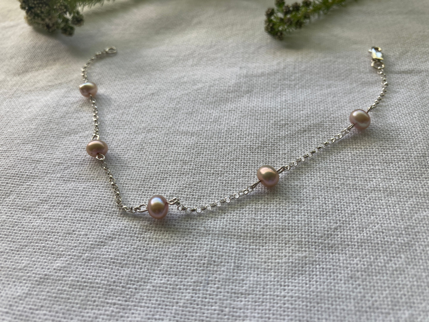Sterling Silver Chain Bracelet with 5 Pink Pearls