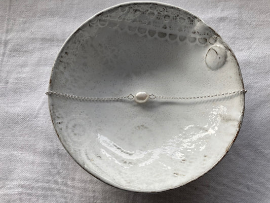 Single Medium Wonky Pearl on Sterling SiIver Chain