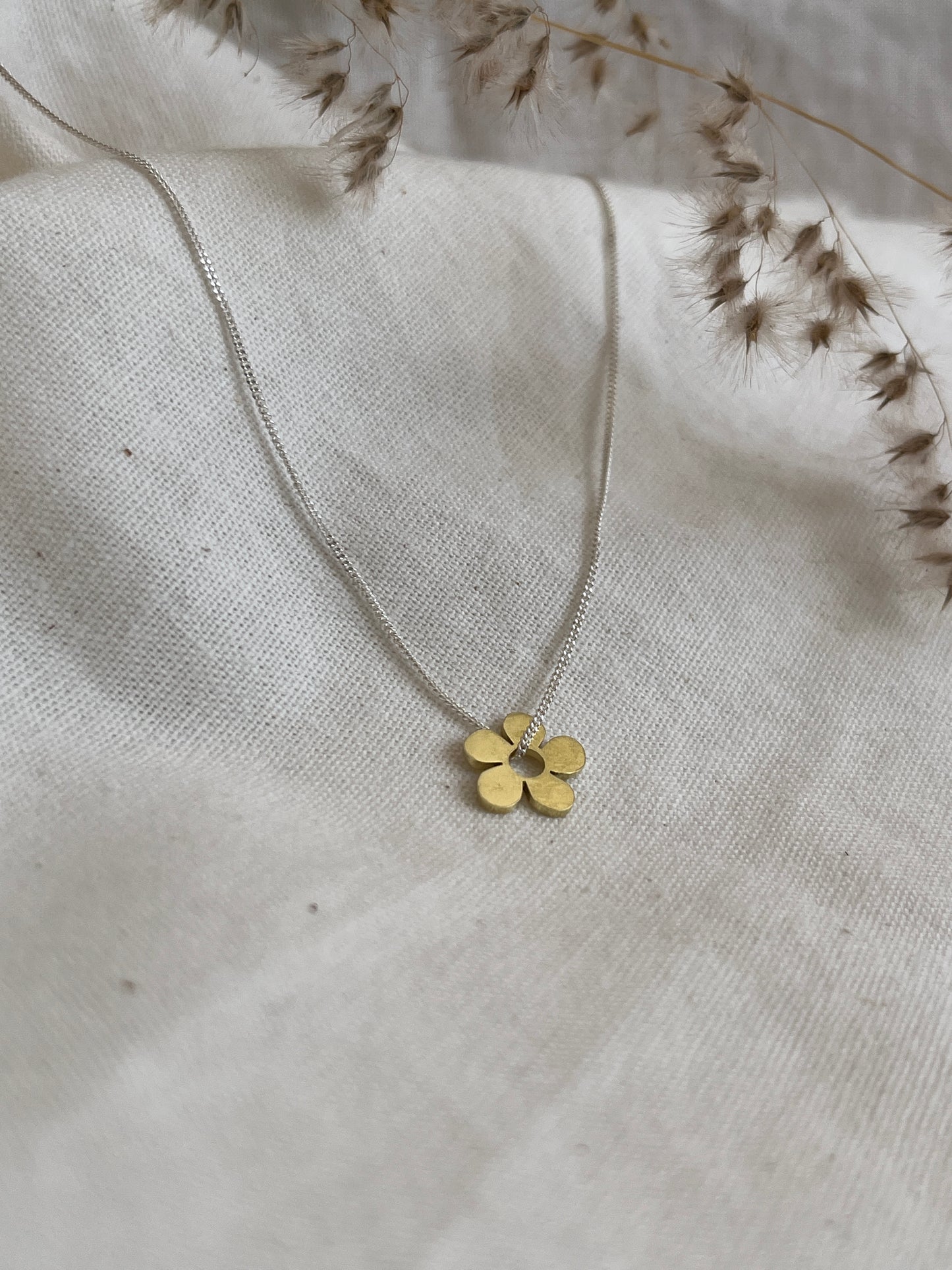 Daisy Charm