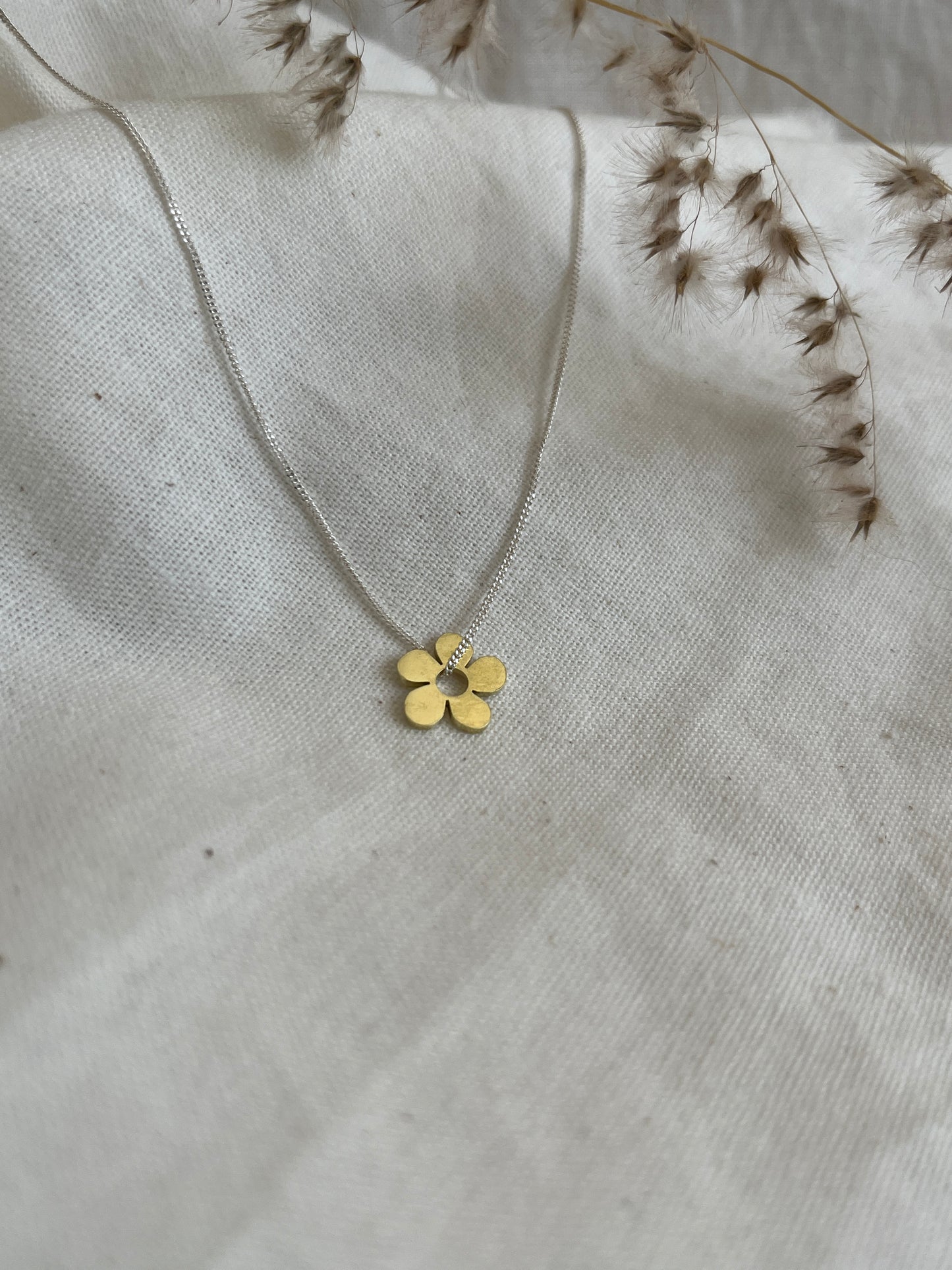 Daisy Charm