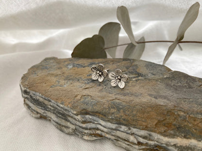 Sterling Silver Flower Stud earrings, inspired by the Forget-me-Not Flower