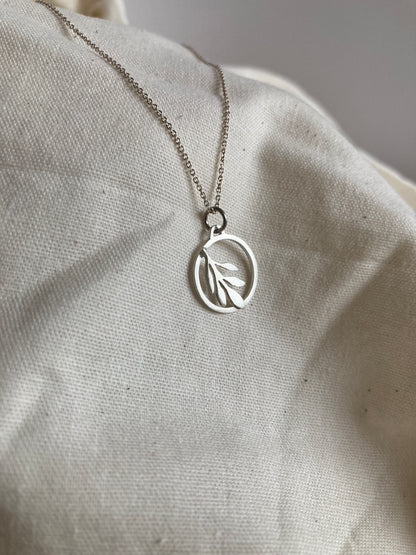 Sterling Silver Circle with Olive Leaves Pendant