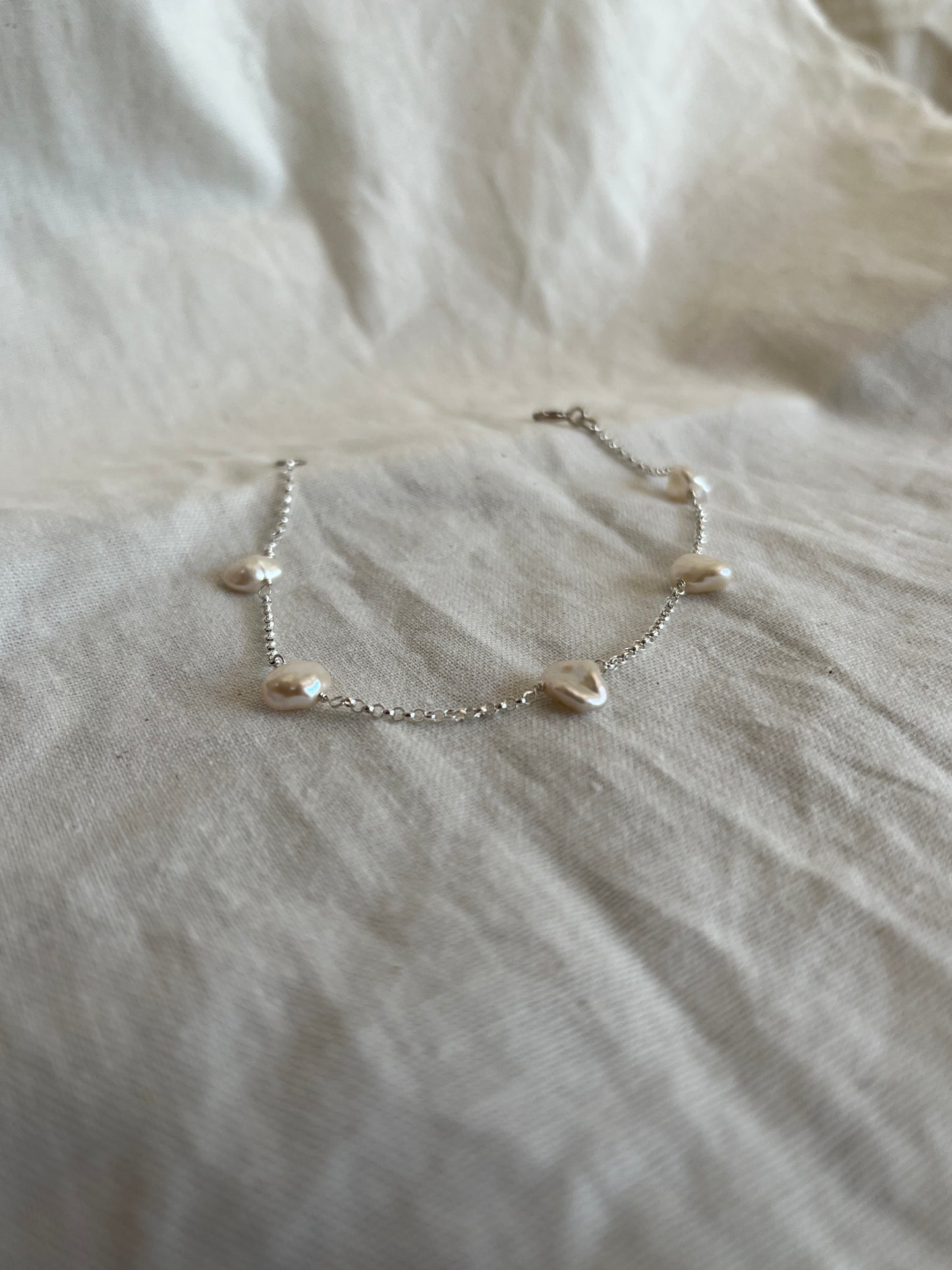 STROOI Wonky Pearl Bracelet
