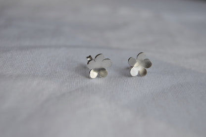 Sterling Silver 5 petal Flower Stud Earrings