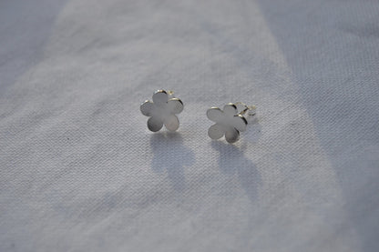 Sterling Silver 5 petal Flower Stud Earrings